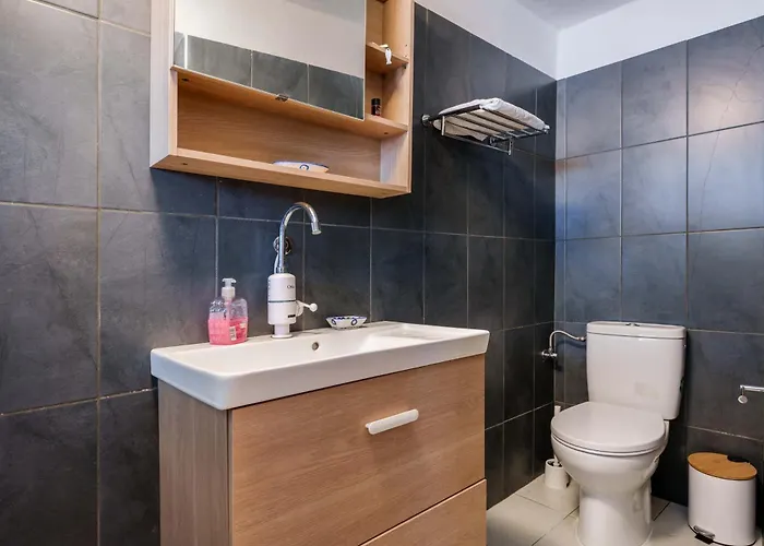 Octopus Garden, Poros-kefalonia פורוס