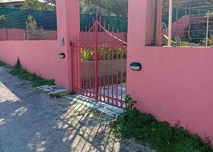 Octopus Garden, Poros-kefalonia