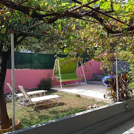 Octopus Garden, Poros-kefalonia * Poros (Kefalonia)